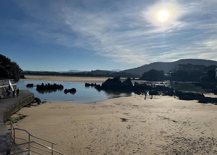 At 20 M De La Playa Isla Plana