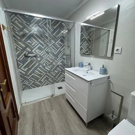 At 20 M De La Playa Isla Plana