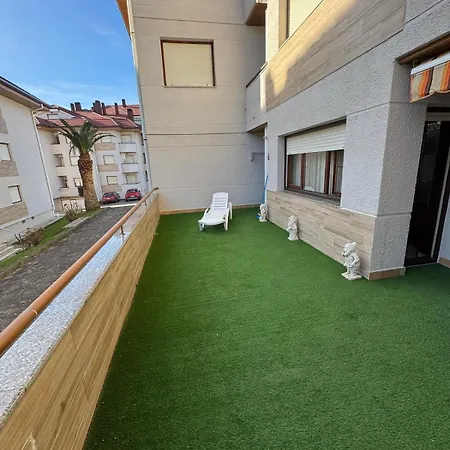 At 20 M De La Playa Isla Plana