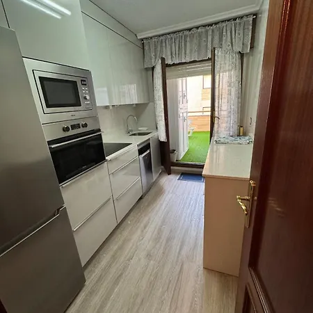 At 20 M De La Playa * Isla Plana