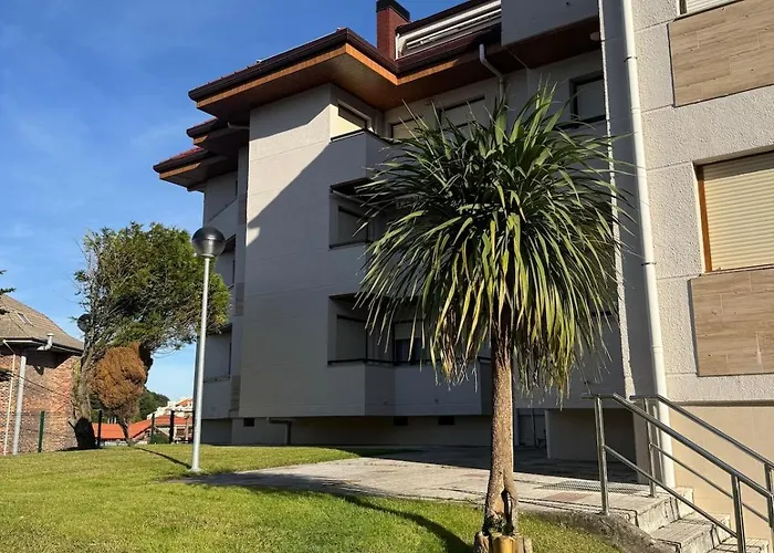 At 20 M De La Playa Исла